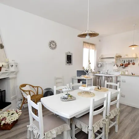 Shabby House Nonna Peppa Appartement Campello sul Clitunno Buitenkant foto